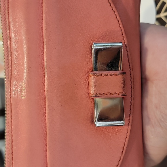 Authentic Chloe zippy wallet - Picture 6 of 10